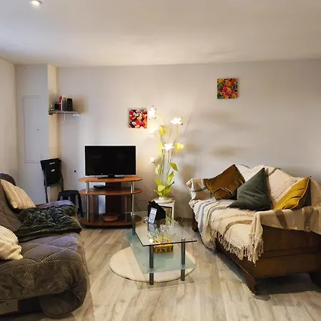 Appartement Cosy Et Chaleureux, Centre Village, Proche Commodite Champagne-en-Valromey